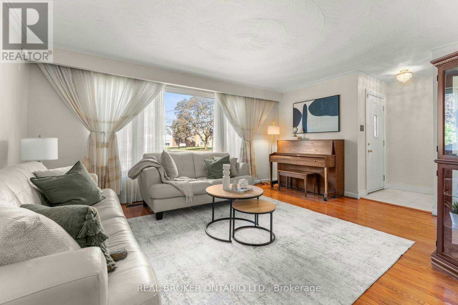 55 Rayoak Drive, Toronto, ON, M3A 2Y5