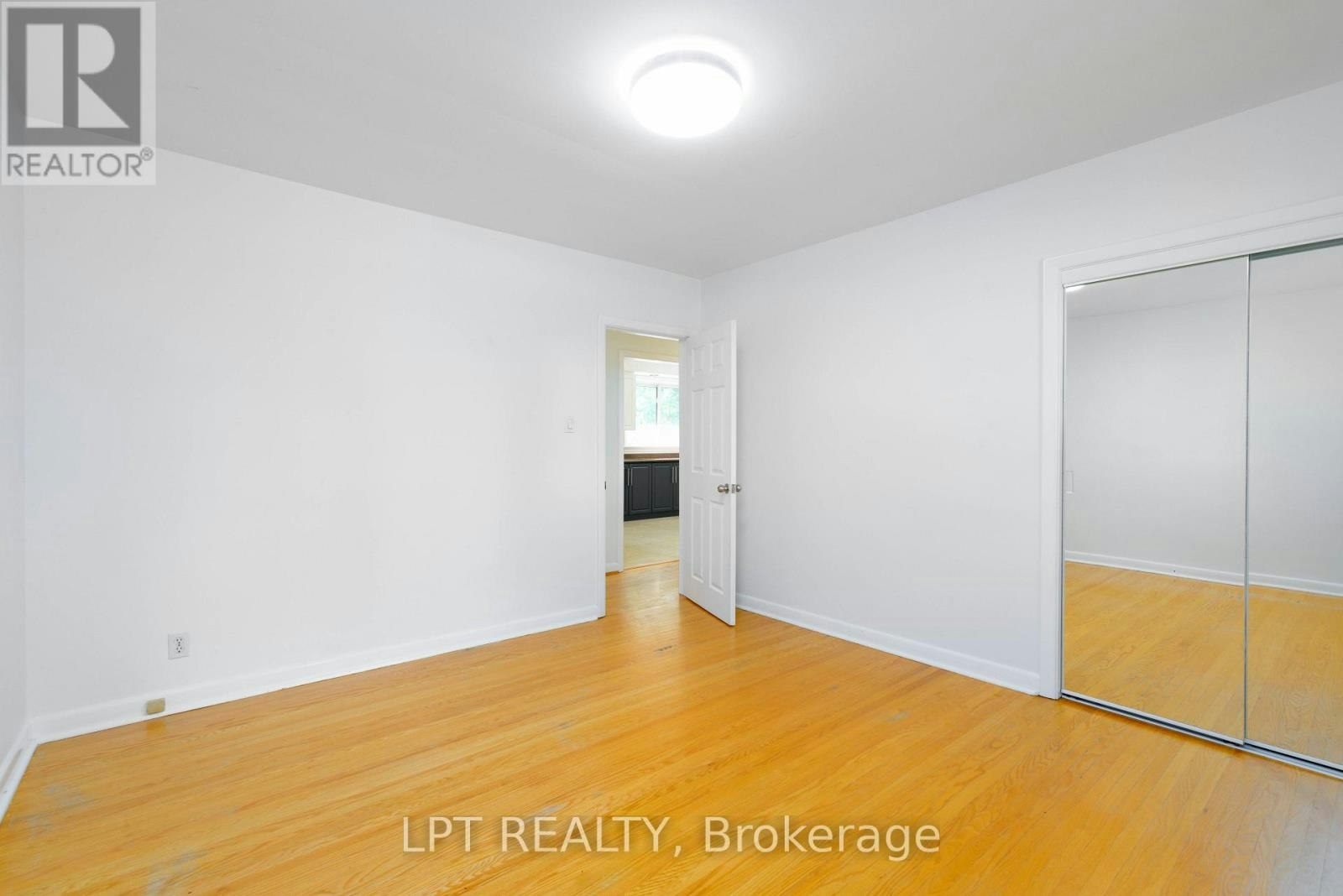 67 Woodthorpe Road, Toronto, ON, M4A 1S6 - 14