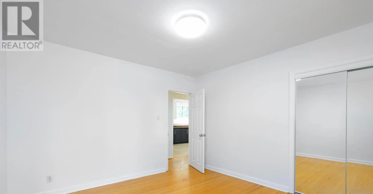 67 Woodthorpe Road, Toronto, ON, M4A 1S6 - 14