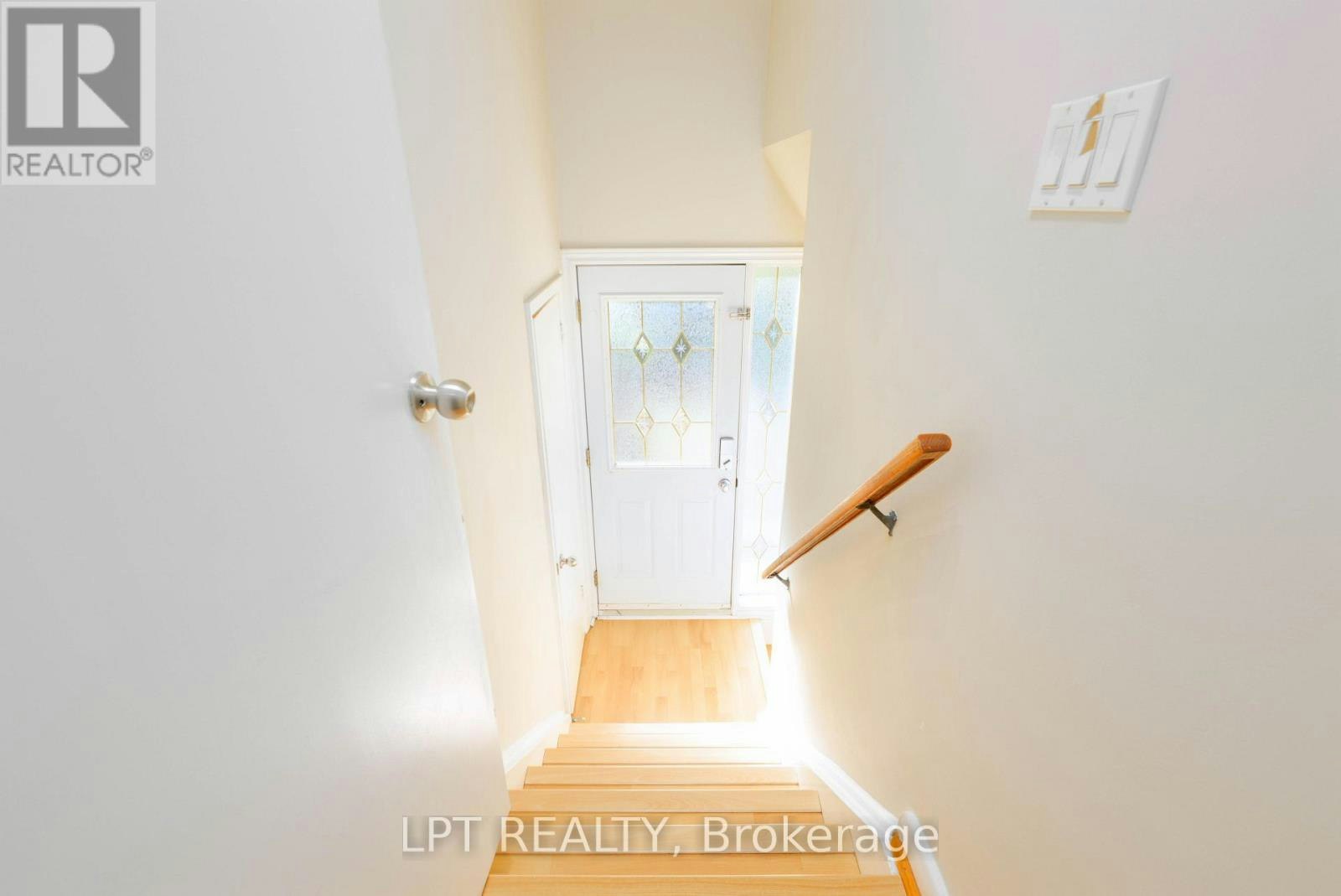 67 Woodthorpe Road, Toronto, ON, M4A 1S6 - 22