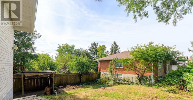 67 Woodthorpe Road, Toronto, ON, M4A 1S6 - 36