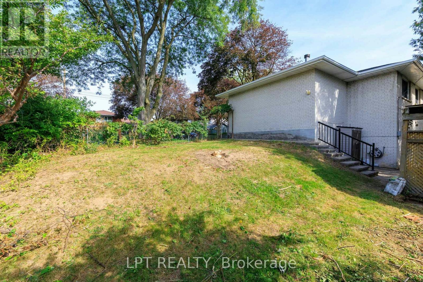 67 Woodthorpe Road, Toronto, ON, M4A 1S6 - 35