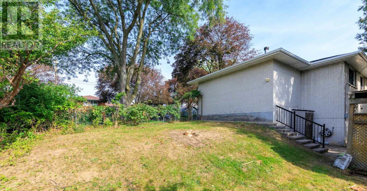 67 Woodthorpe Road, Toronto, ON, M4A 1S6 - 35