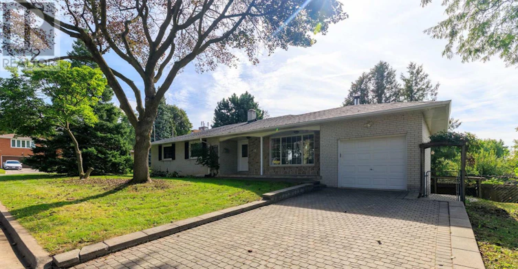 67 Woodthorpe Road, Toronto, ON, M4A 1S6 - 3