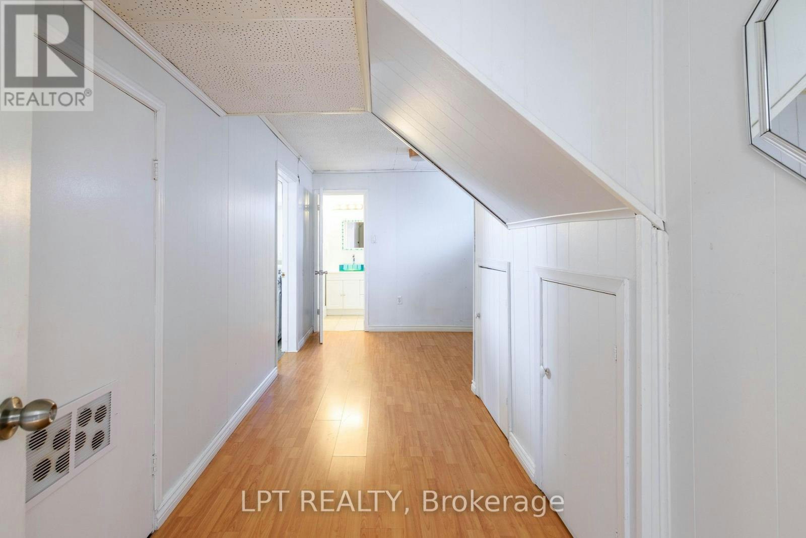 67 Woodthorpe Road, Toronto, ON, M4A 1S6 - 26