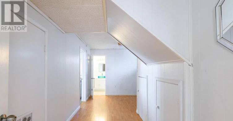 67 Woodthorpe Road, Toronto, ON, M4A 1S6 - 26