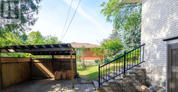 67 Woodthorpe Road, Toronto, ON, M4A 1S6 - 33