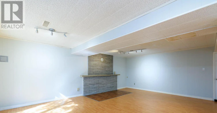 67 Woodthorpe Road, Toronto, ON, M4A 1S6 - 24