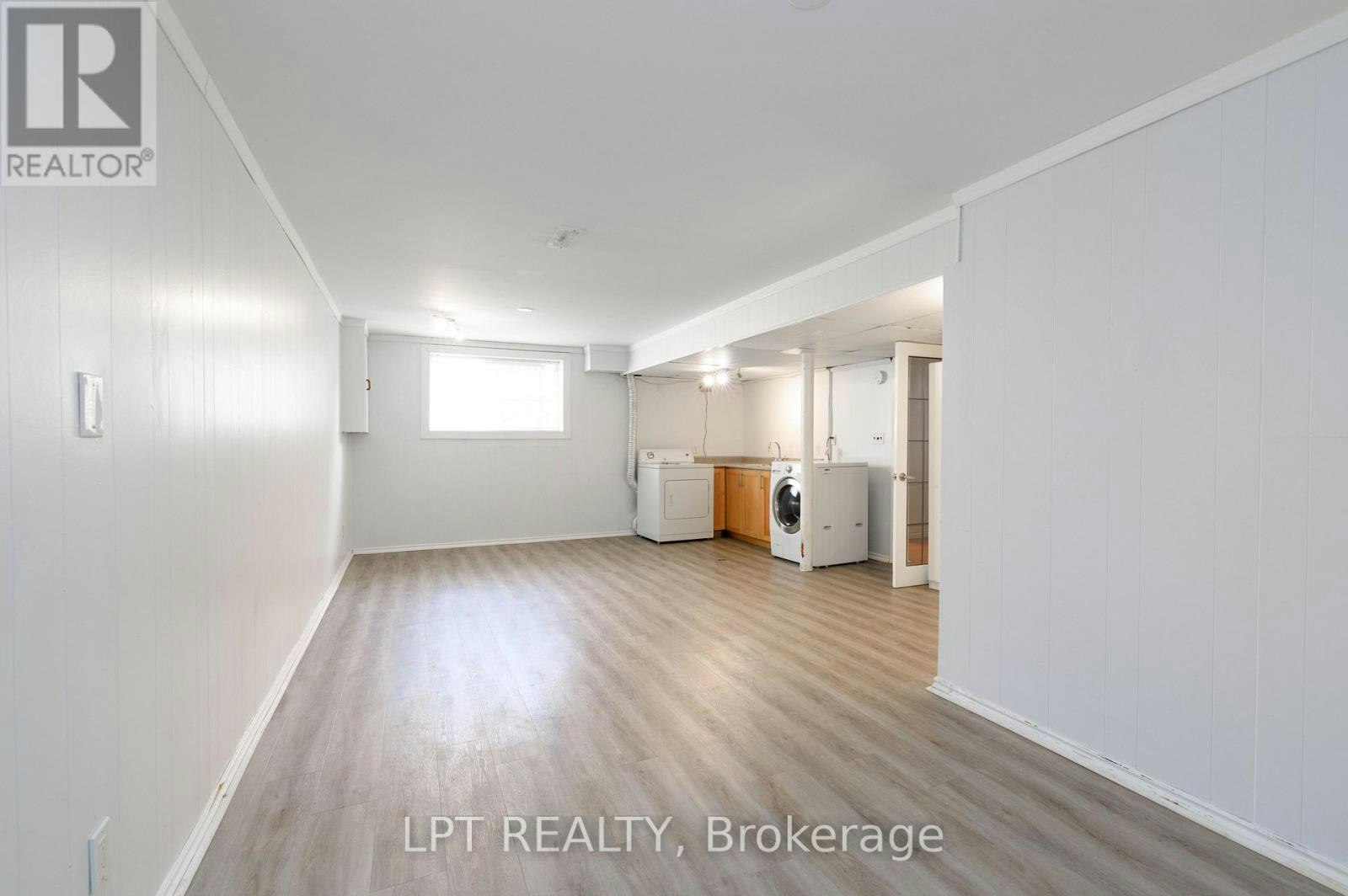 67 Woodthorpe Road, Toronto, ON, M4A 1S6 - 30
