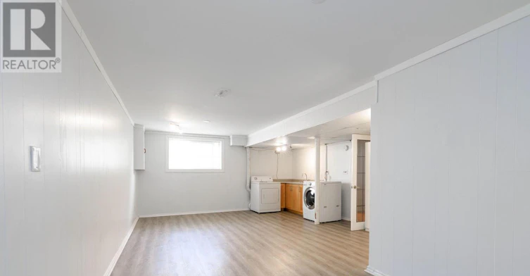 67 Woodthorpe Road, Toronto, ON, M4A 1S6 - 30