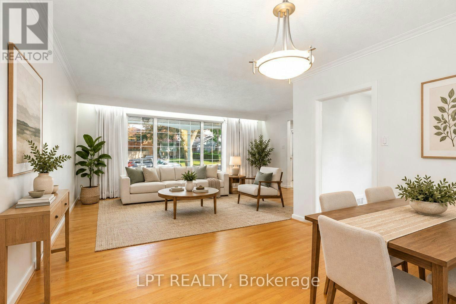67 Woodthorpe Road, Toronto, ON, M4A 1S6 - 7