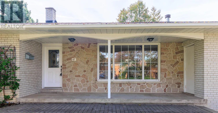 67 Woodthorpe Road, Toronto, ON, M4A 1S6 - 5