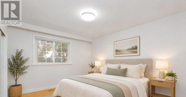 67 Woodthorpe Road, Toronto, ON, M4A 1S6 - 12