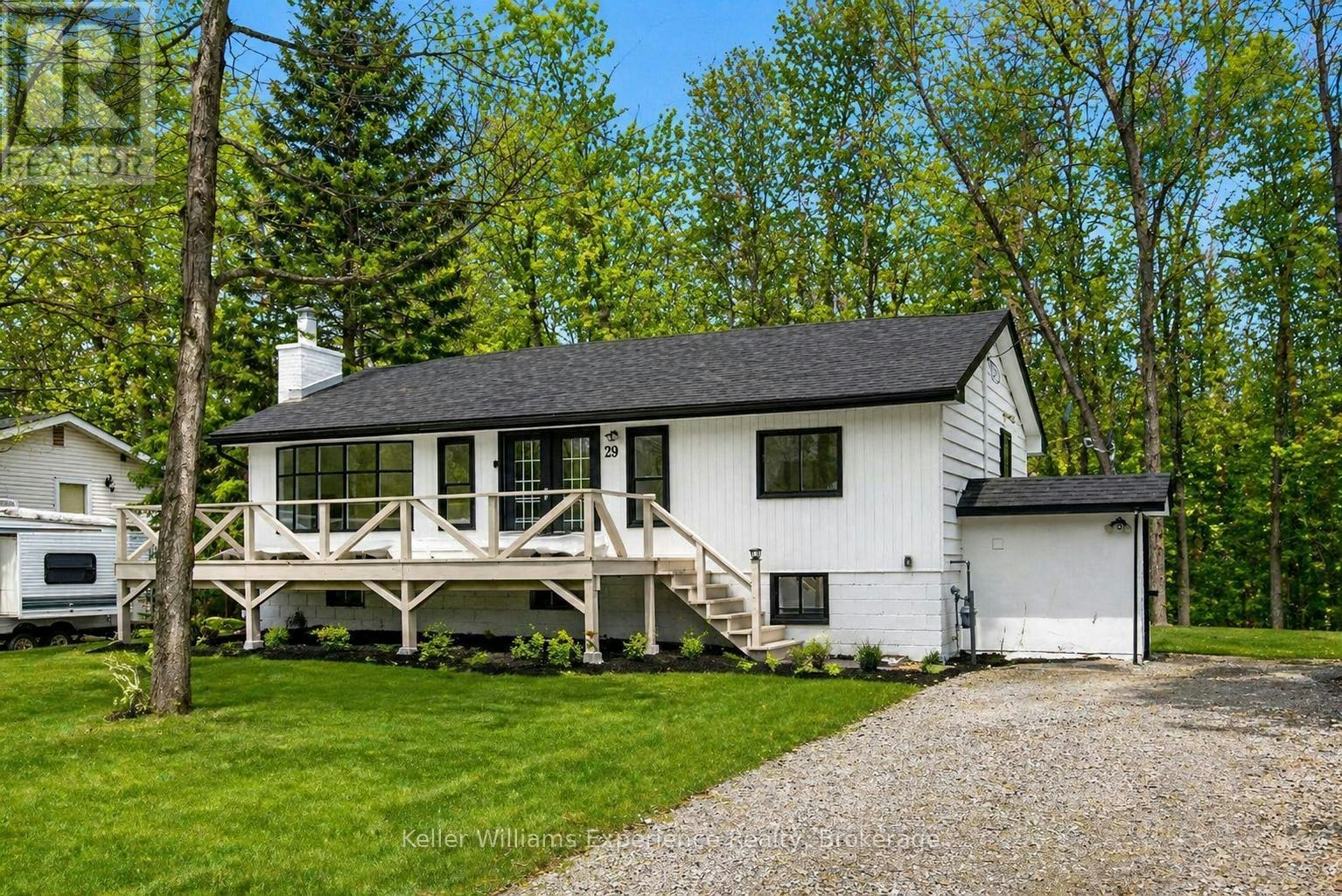29 Nida Drive, Tiny, ON, L9M 0B3
