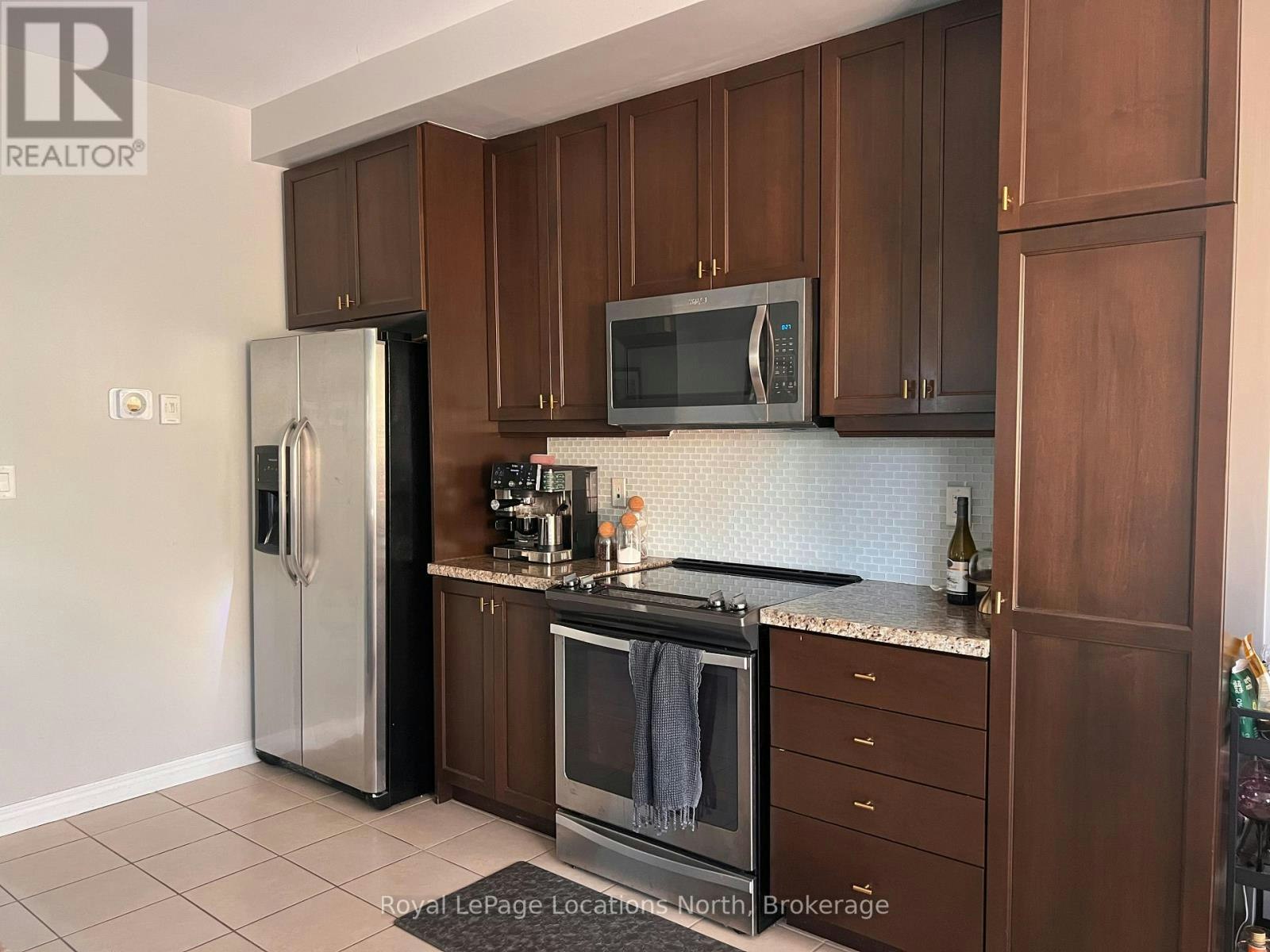 122 Delphi Lane, Blue Mountains, ON, N0H 1J0 - 13