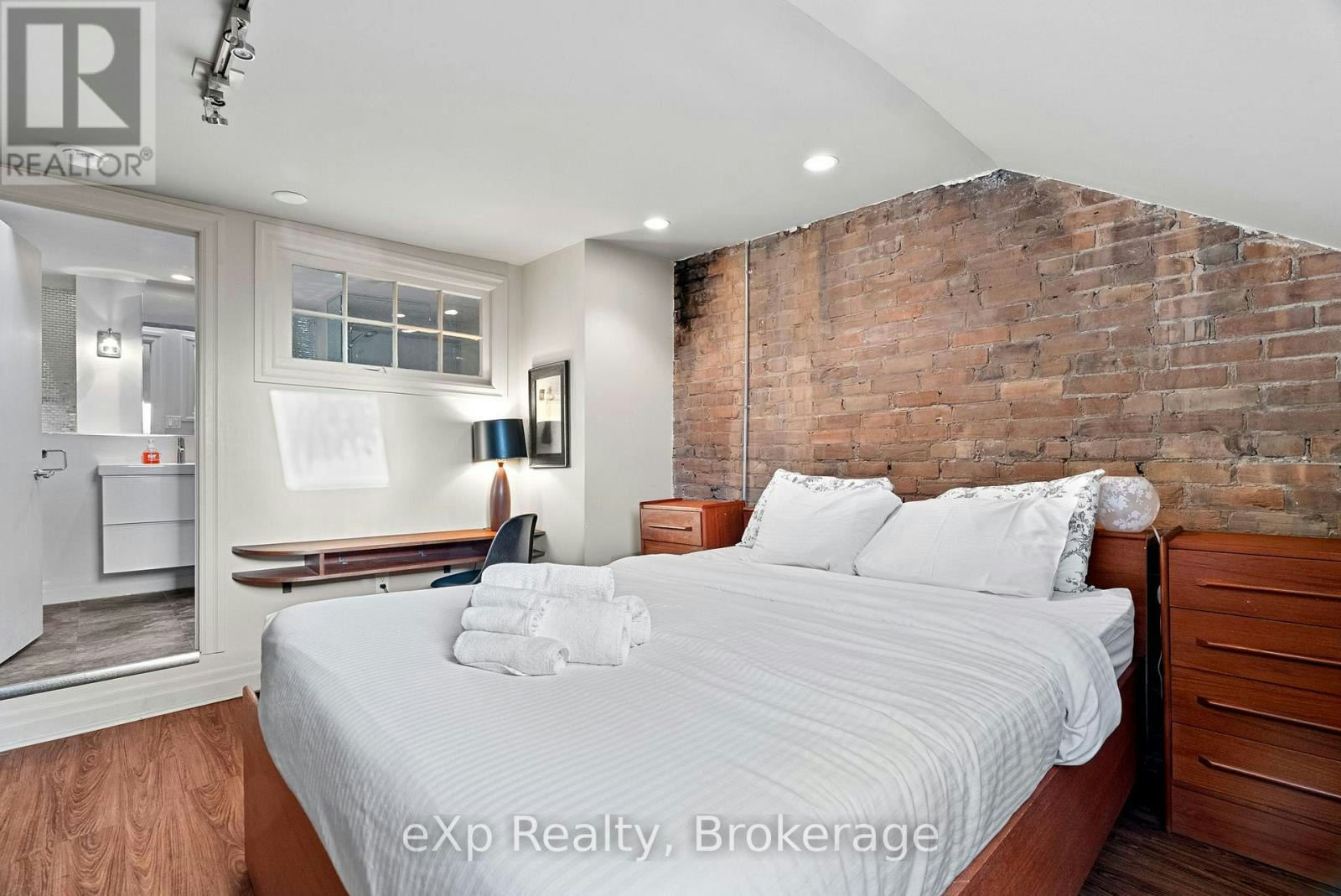 6-94 Wellington Street, Stratford, ON, N5A 2L2 - 17