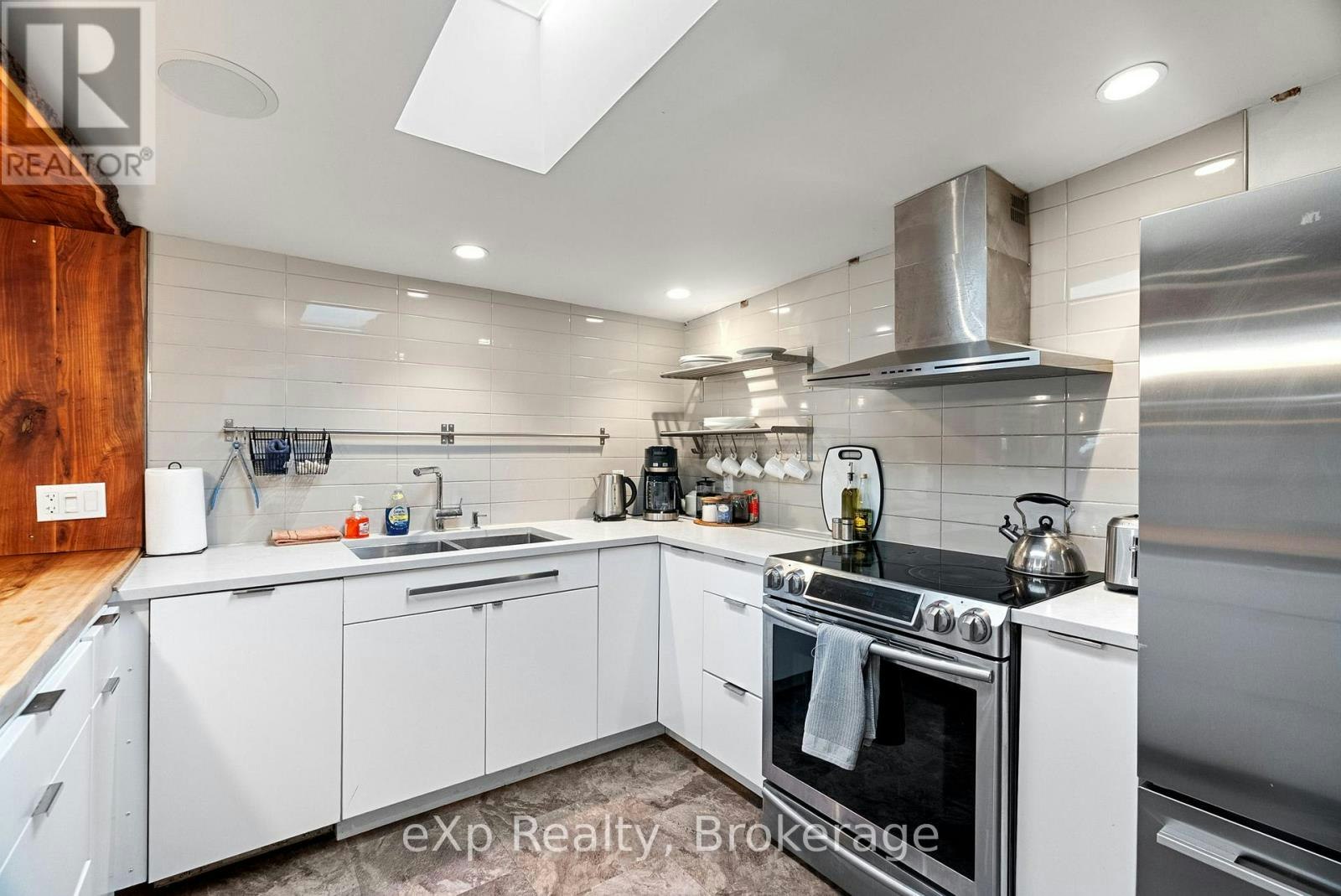 6-94 Wellington Street, Stratford, ON, N5A 2L2 - 11