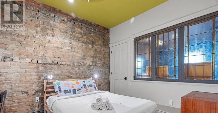 5-94 Wellington Street, Stratford, ON, N5A 2L2 - 2