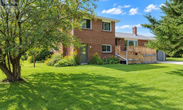 111690 Grey 14 Road
