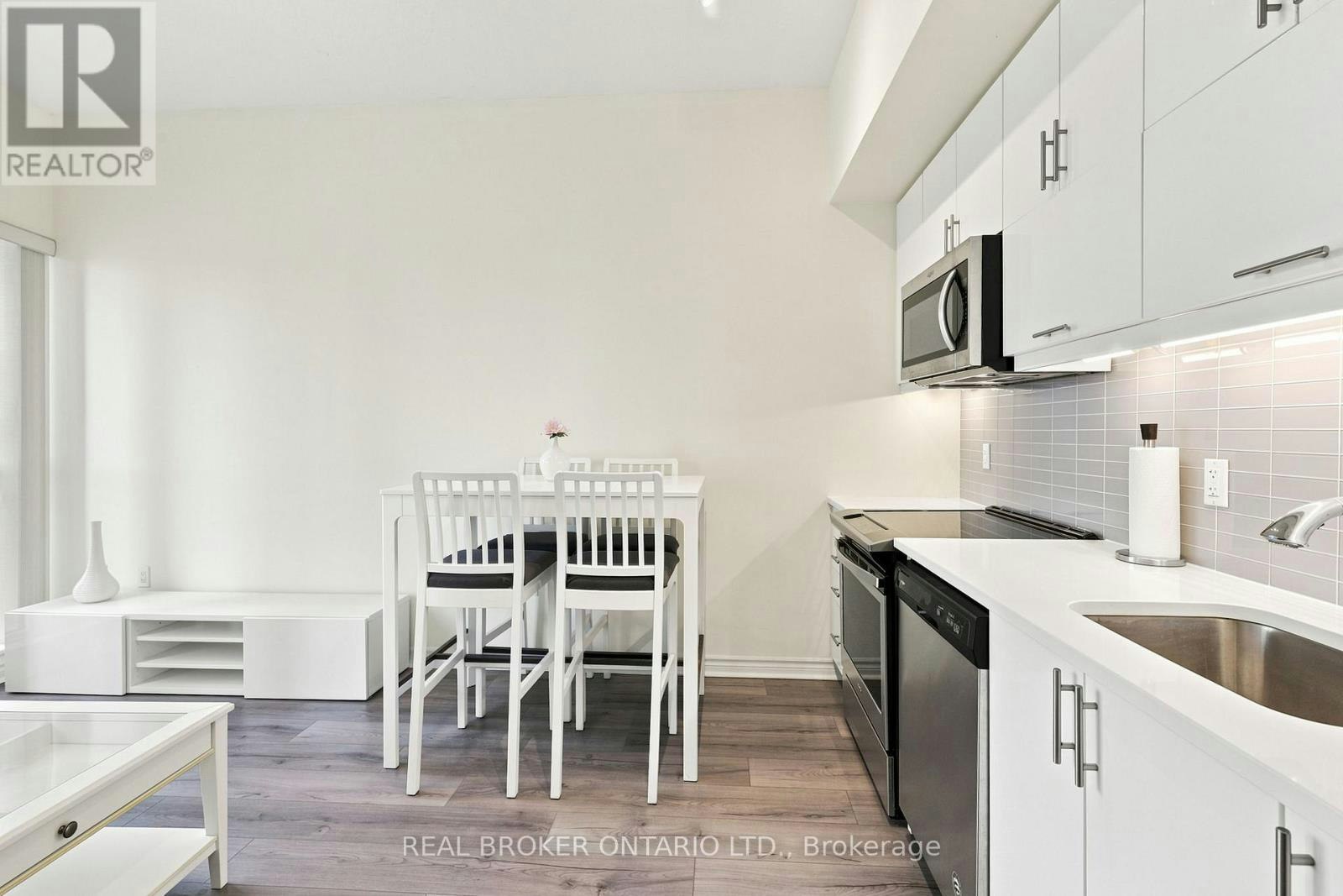 PH06-39 Annie Craig Drive, Toronto, ON, M8V 0H1 - 6