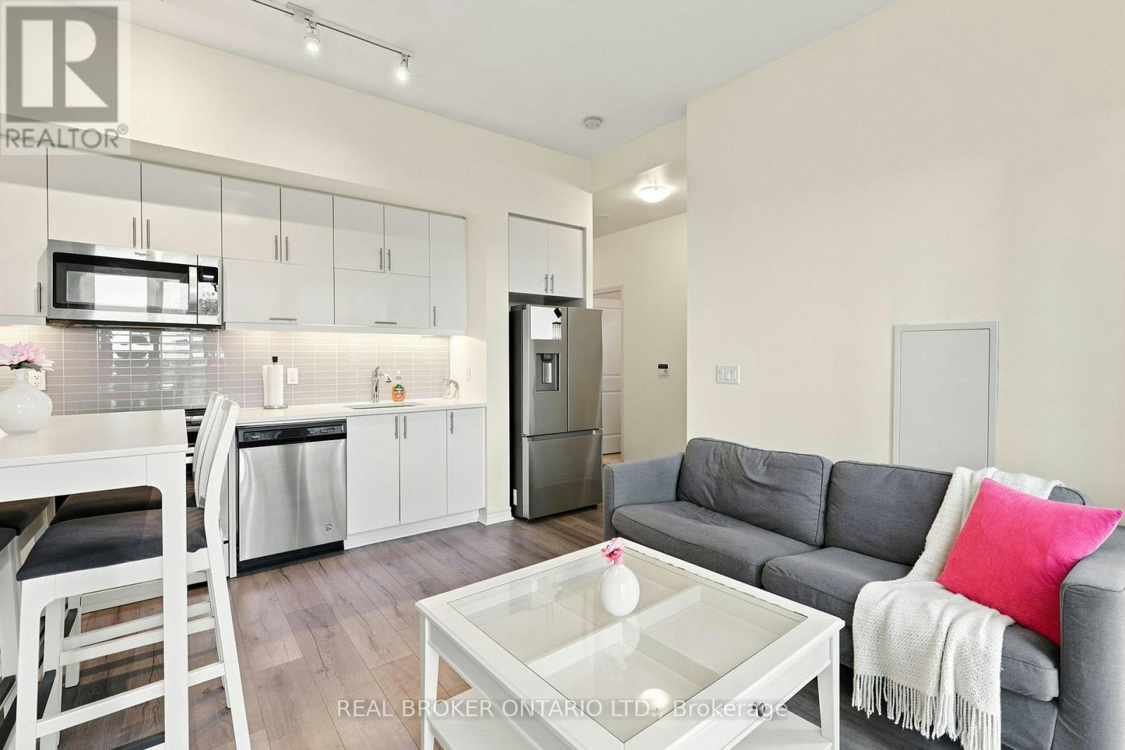 PH06-39 Annie Craig Drive, Toronto, ON, M8V 0H1 - 8