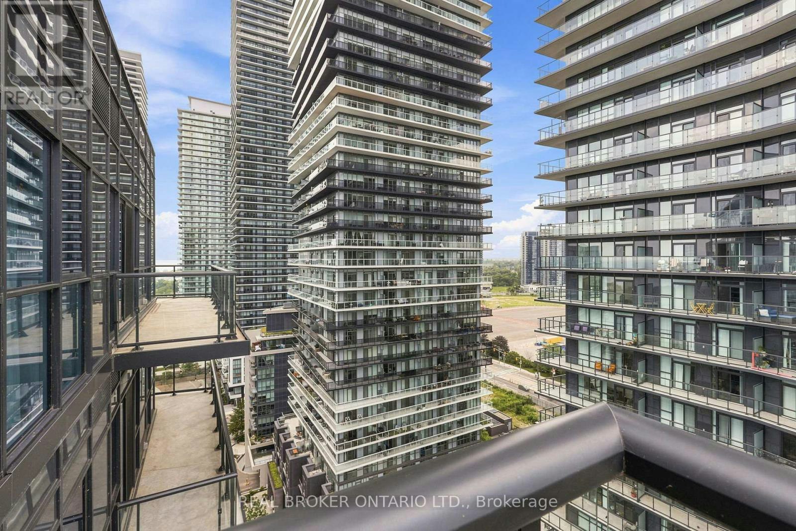 PH06-39 Annie Craig Drive, Toronto, ON, M8V 0H1 - 17
