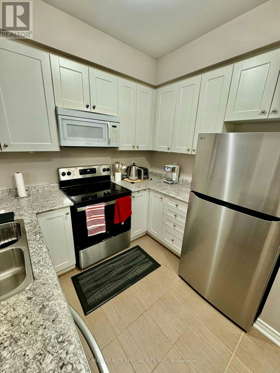 202-2339 Sawgrass Drive, Oakville, ON, L6H 0L1