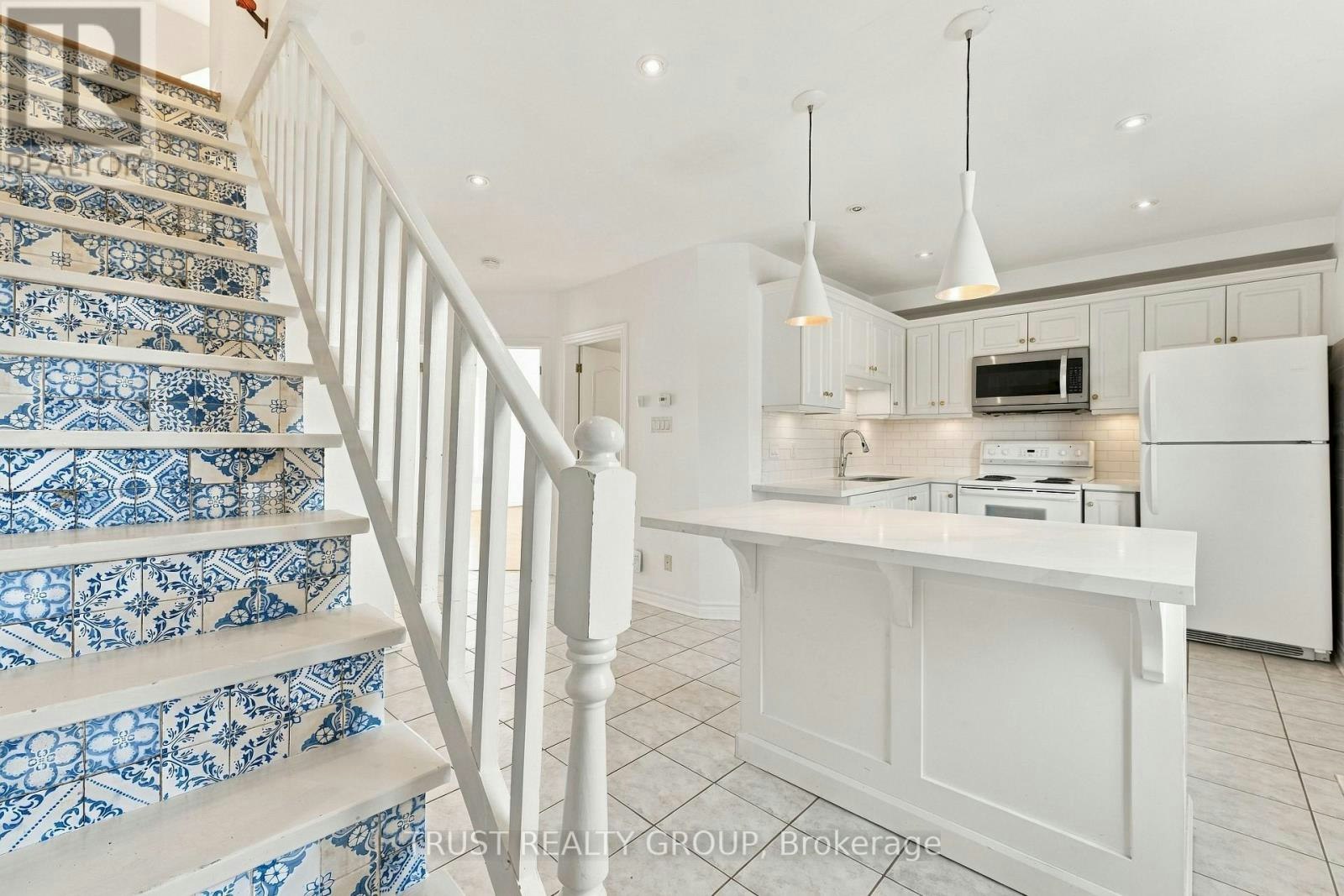 2ND & 3RD FLOOR-2279 Dundas Street W, Toronto, ON, M6R 1X6 - 16