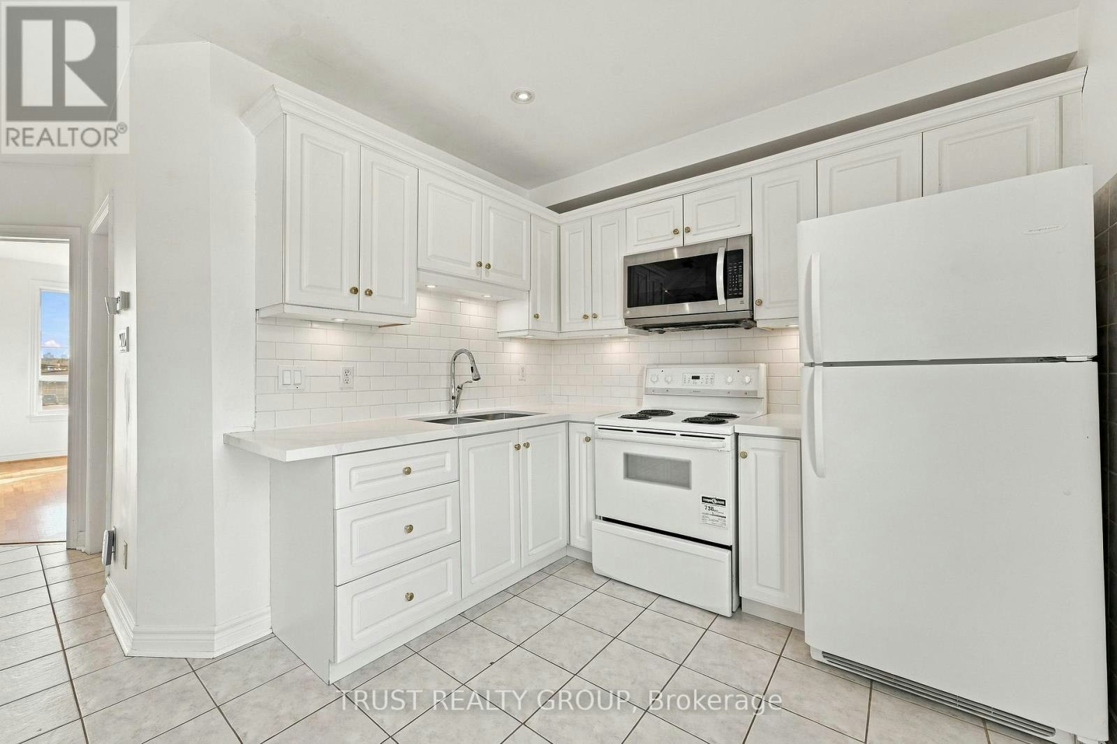 2ND & 3RD FLOOR-2279 Dundas Street W, Toronto, ON, M6R 1X6 - 6