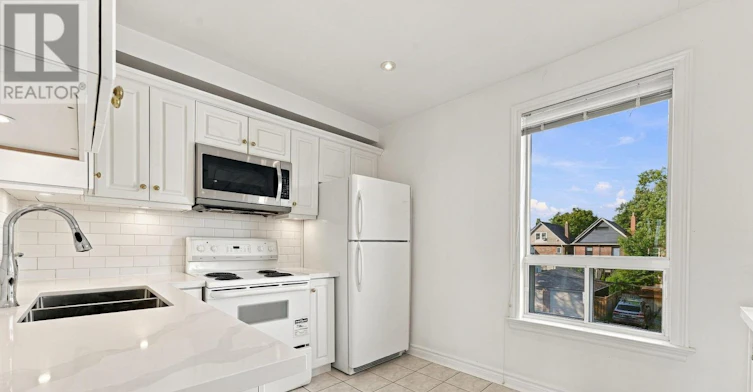 2ND & 3RD FLOOR-2279 Dundas Street W, Toronto, ON, M6R 1X6 - 5