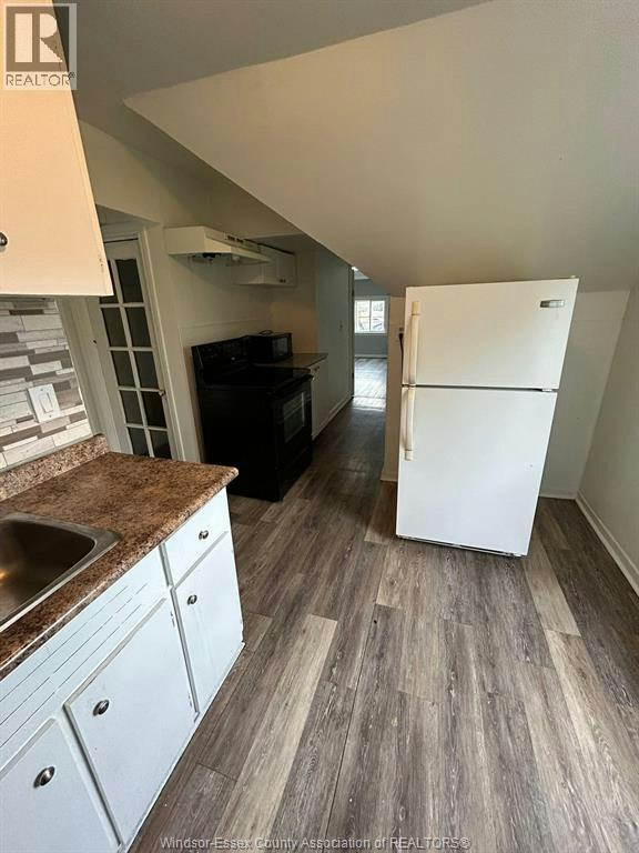 UPPER-3153 Peter Street, Windsor, ON, N9C 1H3 - 3