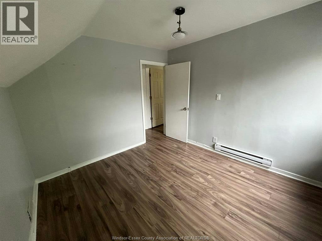 UPPER-3153 Peter Street, Windsor, ON, N9C 1H3 - 10