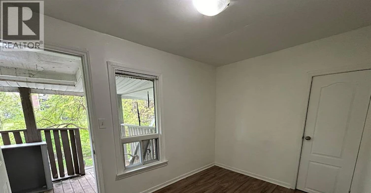 UPPER-3153 Peter Street, Windsor, ON, N9C 1H3 - 12