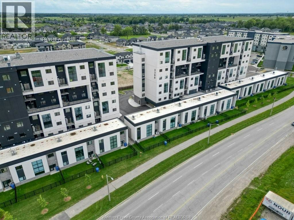 215-4300 Laurier Parkway, Lasalle, ON, N9H 0R1 - 3