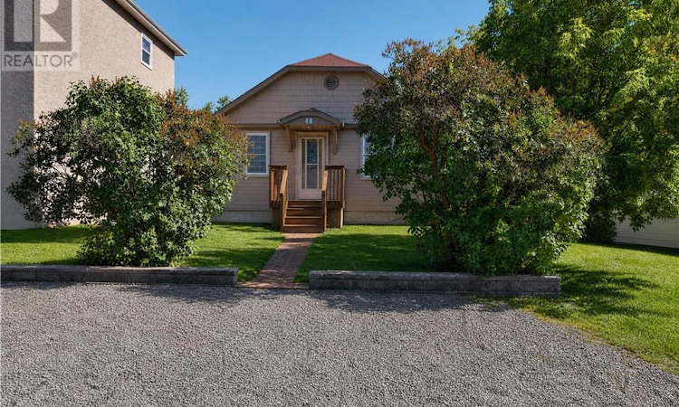48 Gutcher Avenue