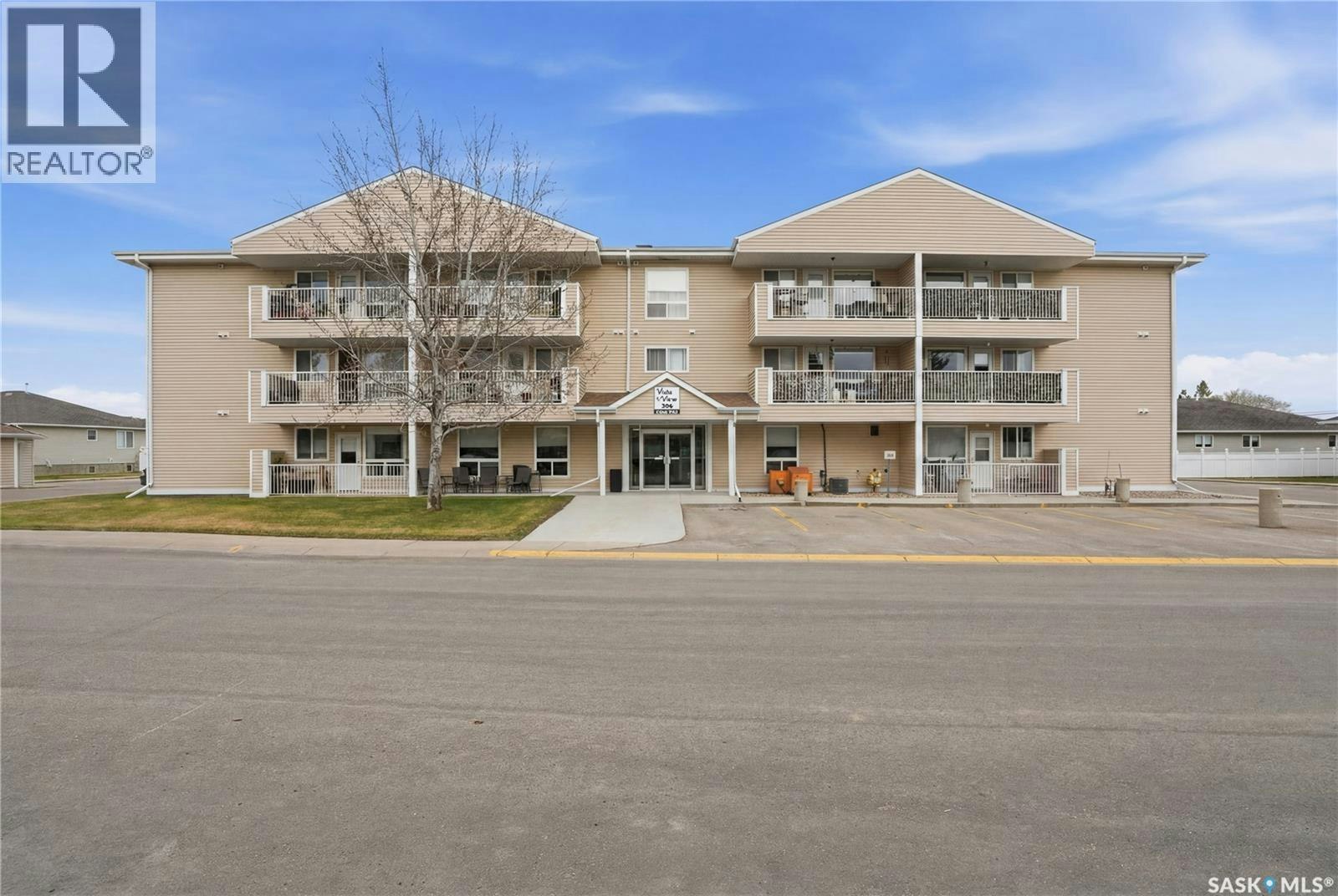 304-206 Pioneer Place, Warman, SK, S0K 4S0