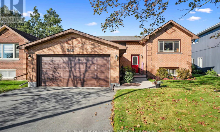 1988 Mapleridge Drive