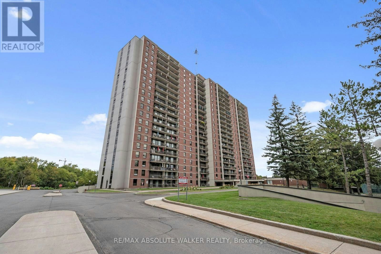 1709-665 Bathgate Drive, Ottawa, ON, K1K 3Y4