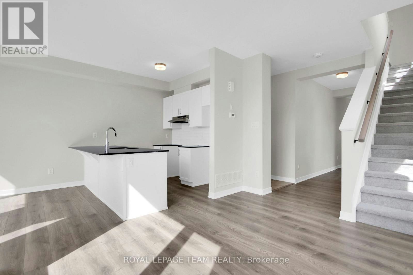 736 Haflinger Row, Ottawa, ON, K0A 2Z0 - 9