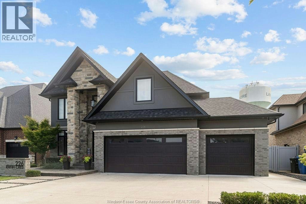 226 Rafih Crescent, Lakeshore, ON, N8L 1A5