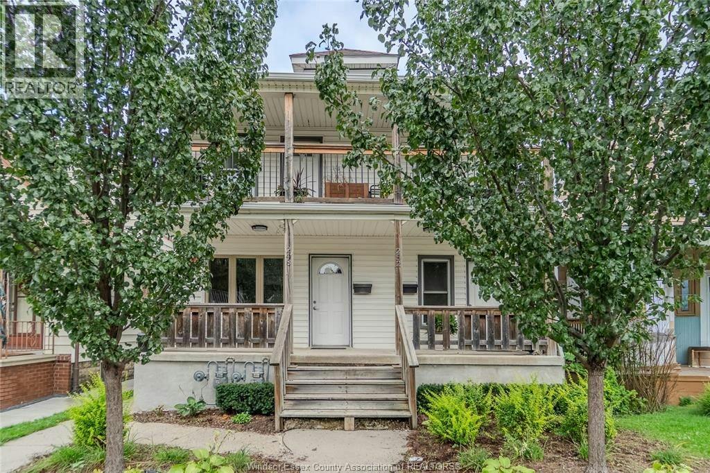 248 Pierre, Windsor, ON, N9A 2A8 - 2