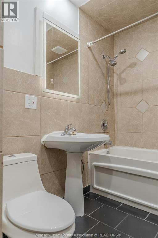 248 Pierre, Windsor, ON, N9A 2A8 - 17