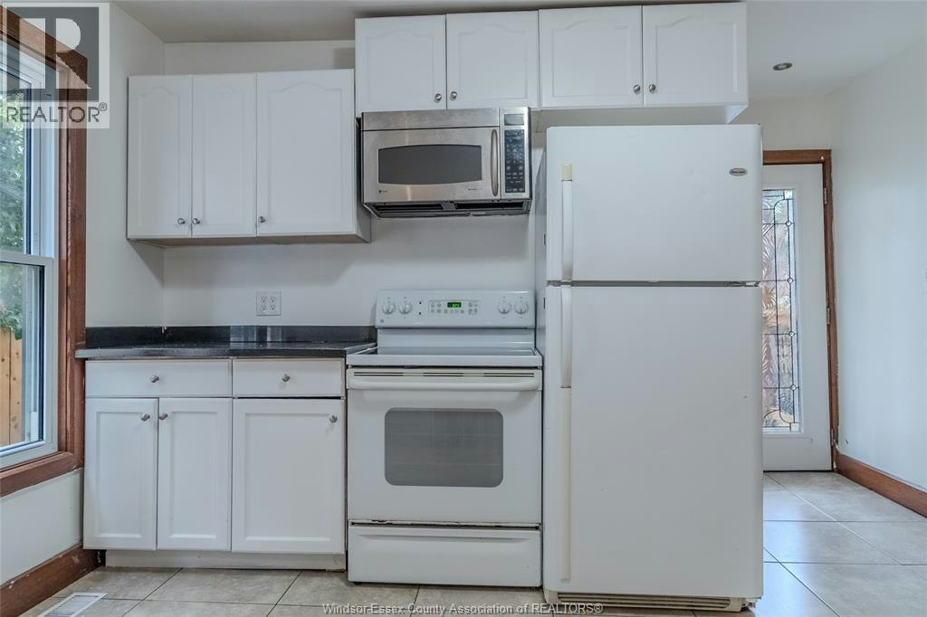 248 Pierre, Windsor, ON, N9A 2A8 - 10