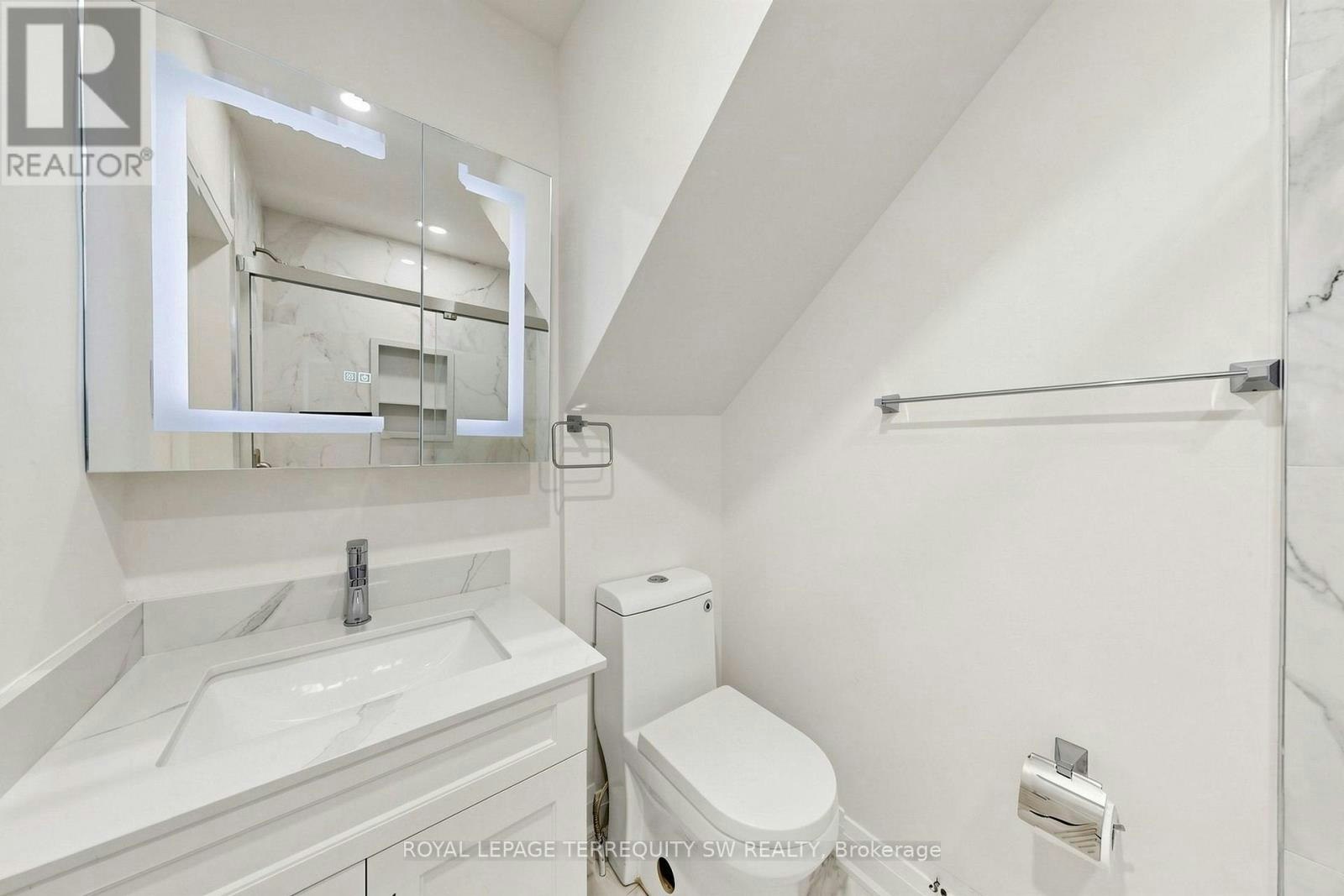 1-115 Madison Avenue, Toronto, ON, M5R 2S3 - 12