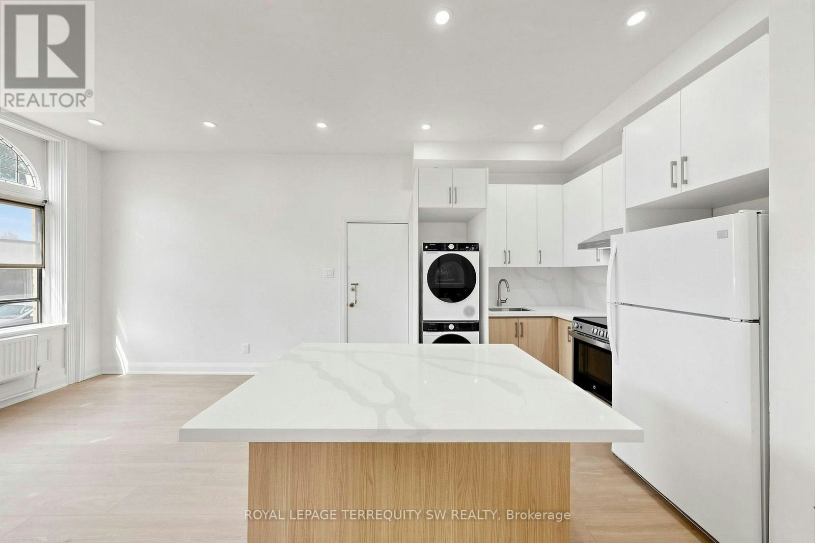 1-115 Madison Avenue, Toronto, ON, M5R 2S3 - 8
