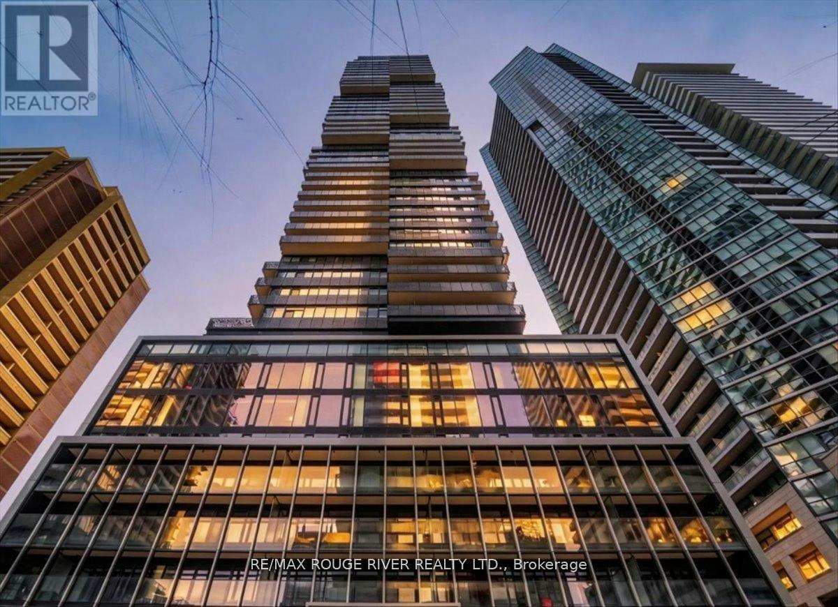 3808-55 Charles Street E, Toronto, ON, M4Y 0J1