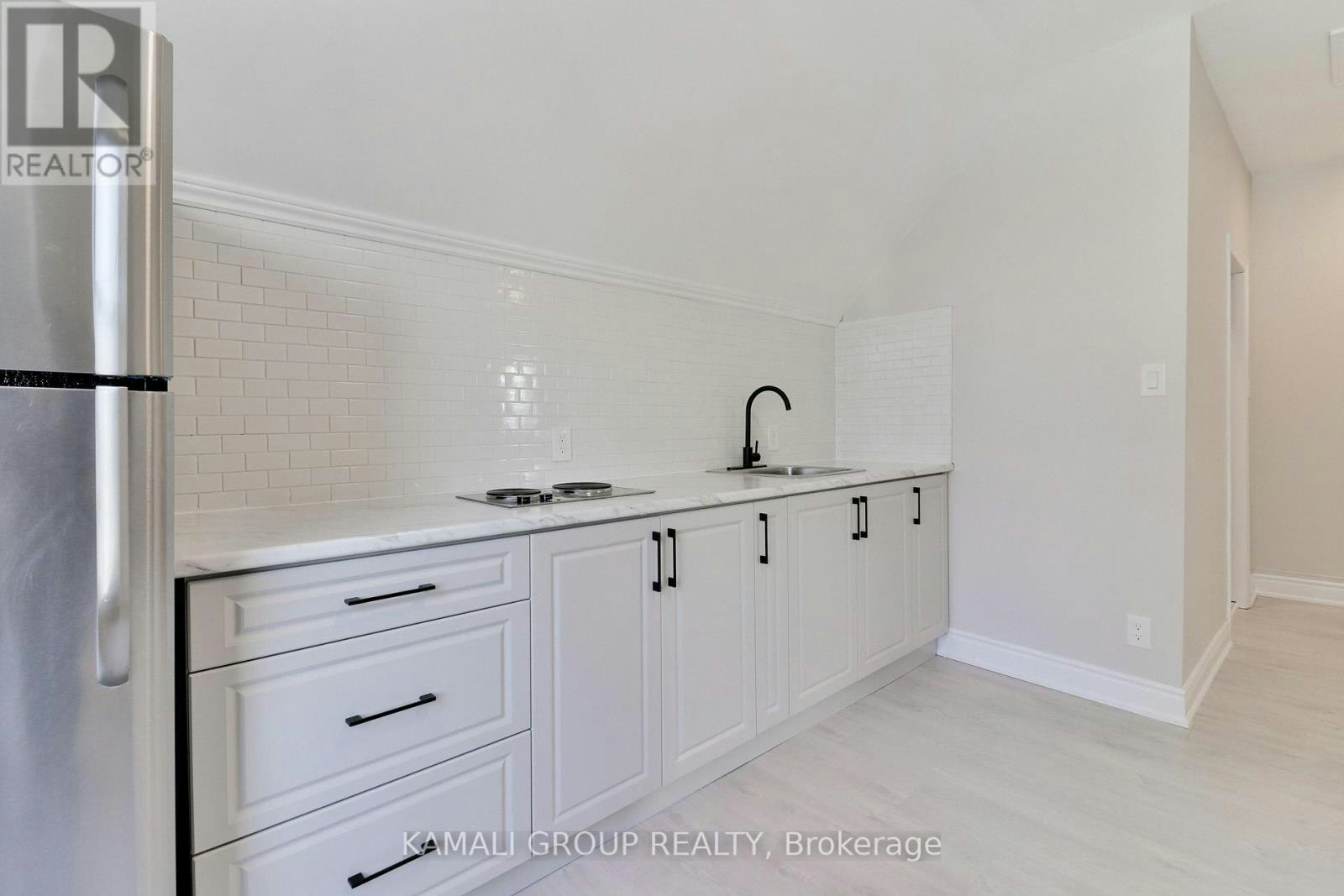 3-93 Mcmillan Drive, Oshawa, ON, L1G 3Z7 - 2