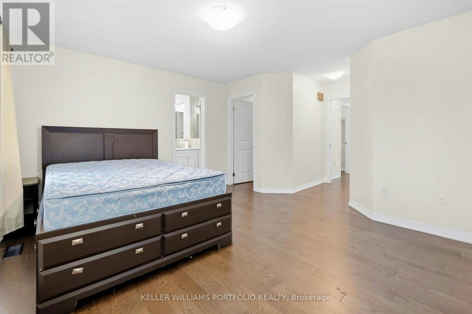 3131 Preserve Drive, Oakville, ON, L6M 0V9 - 24