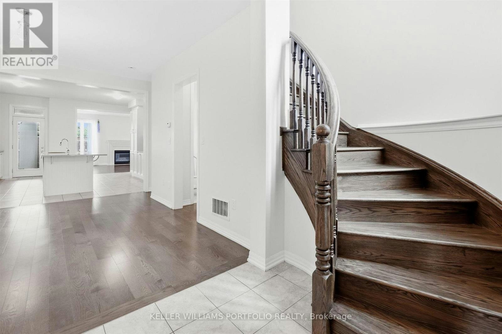 3131 Preserve Drive, Oakville, ON, L6M 0V9 - 6