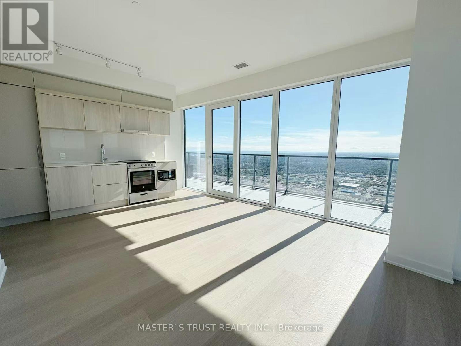 7502-448 Burnhamthorpe Road W, Mississauga, ON, L5B 0R4 - 2